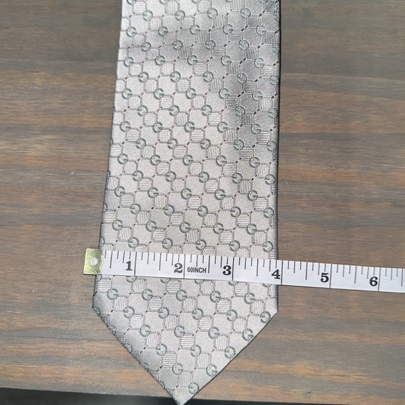 GUCCI Neck Tie 💎Authentic - Picture 12 of 12